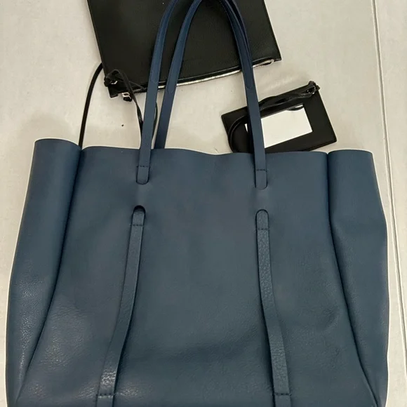 Balenciaga Everyday Tote Bag Leather Small Navy Blue Color
